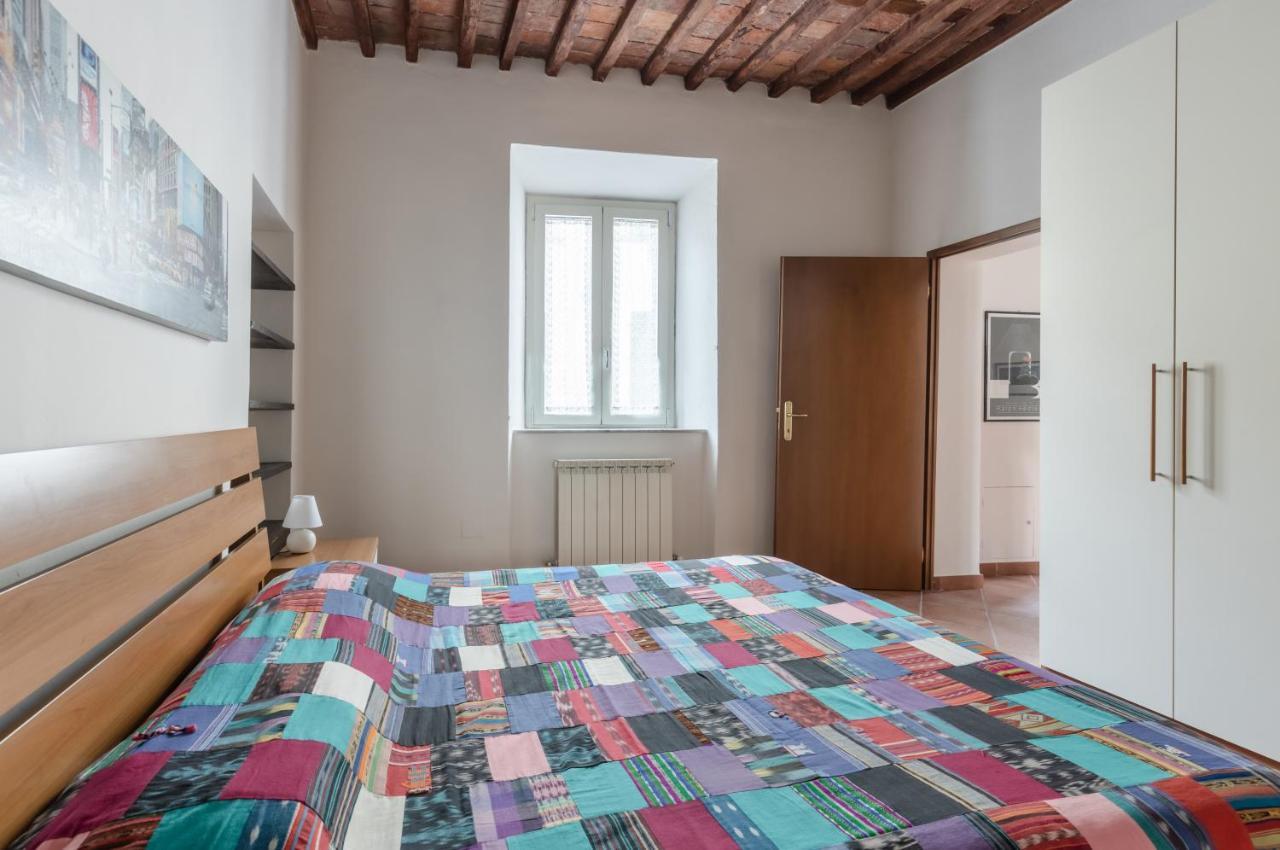 Lucca - Piazza Dell'Anfiteatro Central Apartment! Exterior photo
