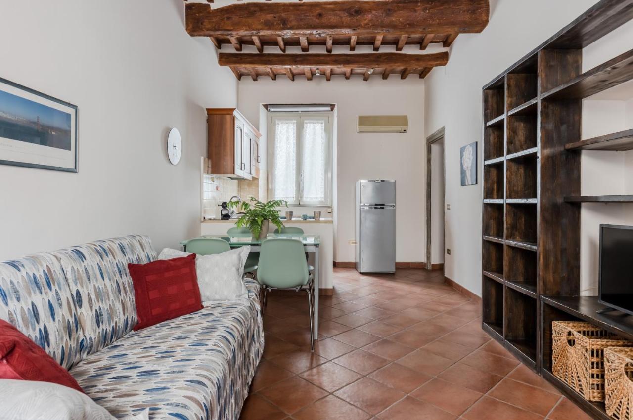 Lucca - Piazza Dell'Anfiteatro Central Apartment! Exterior photo